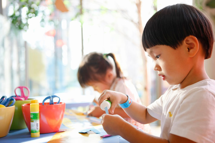 Activité manuelle facile en papier : des idées créatives pour petits et grands !